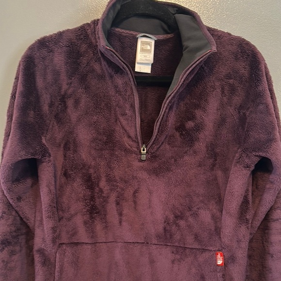 The North Face Purple Fleece Sweatshirt Half-Zip - Picture 4 of 8